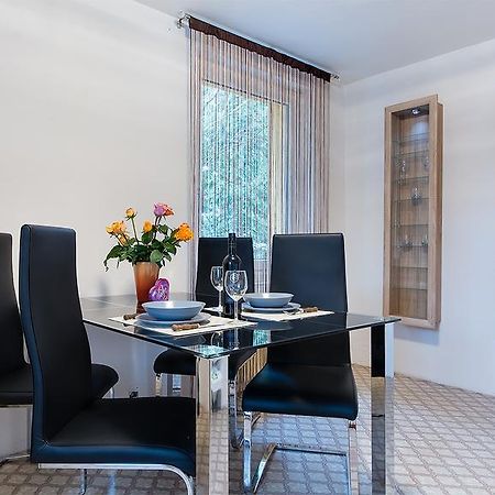 Apartman Vrane Vrane nad Vltavou Ngoại thất bức ảnh