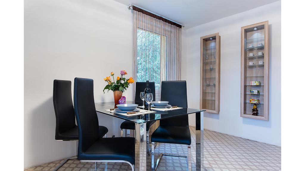 Apartman Vrane Vrane nad Vltavou Ngoại thất bức ảnh